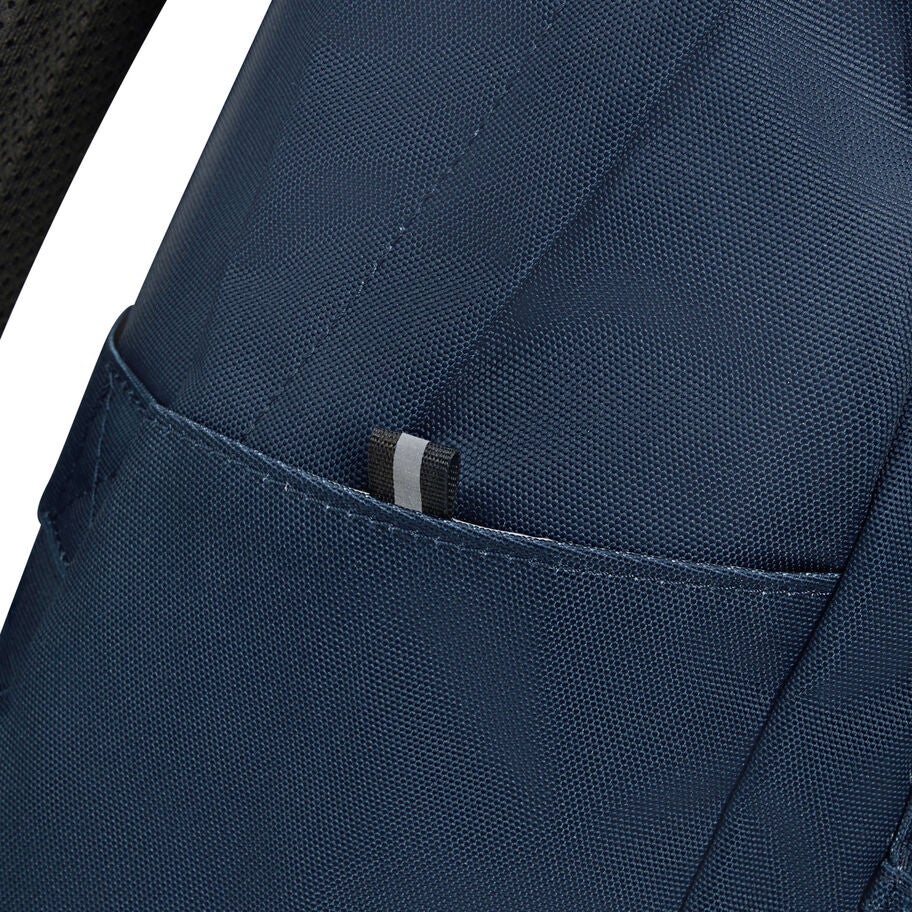 American Tourister BrightUp Sac &agrave; Dos in the color Marine. image number 10